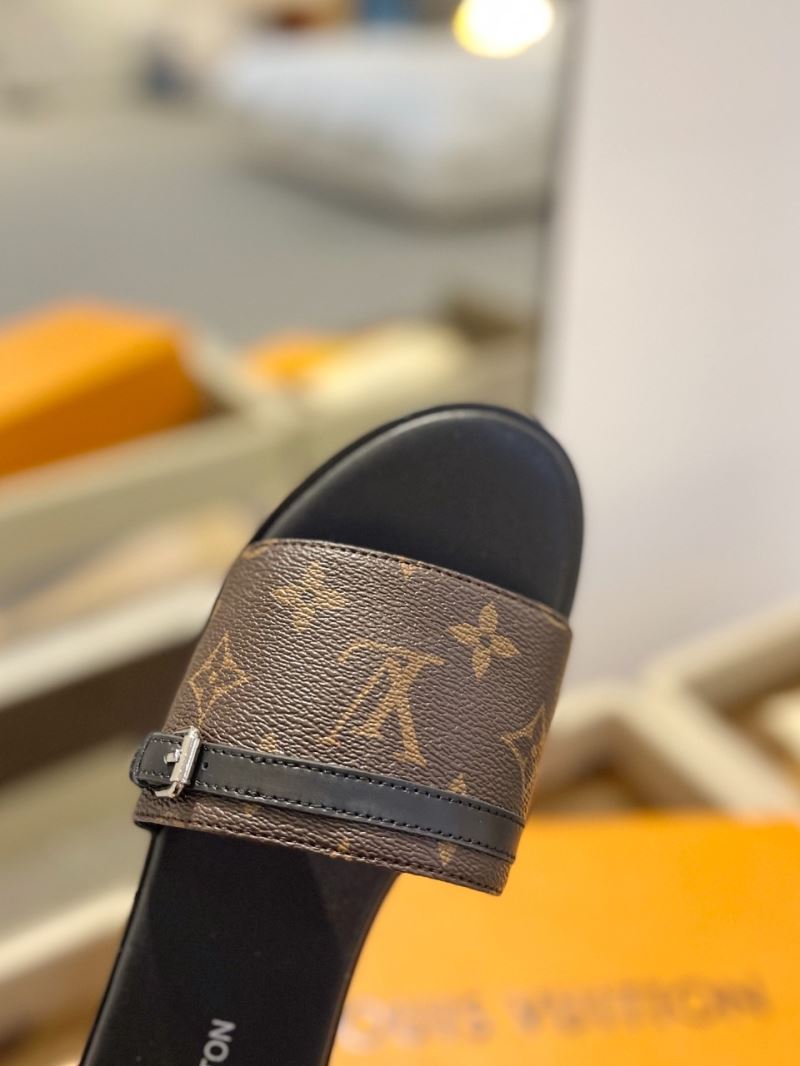 Louis Vuitton Slippers